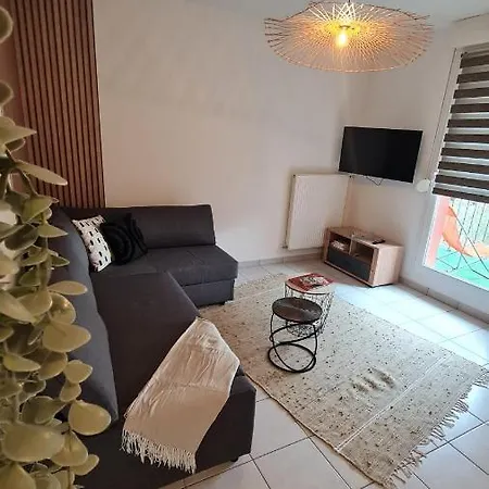 Logement Entier : Appartement, Houssen Exterior photo