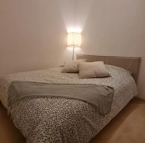 Logement Entier : Appartement, Houssen