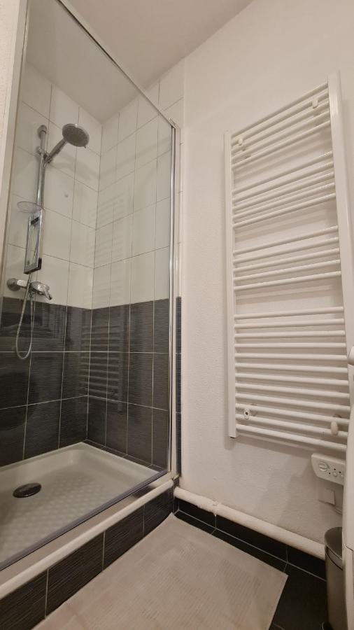 Entier : Appartement, * Houssen